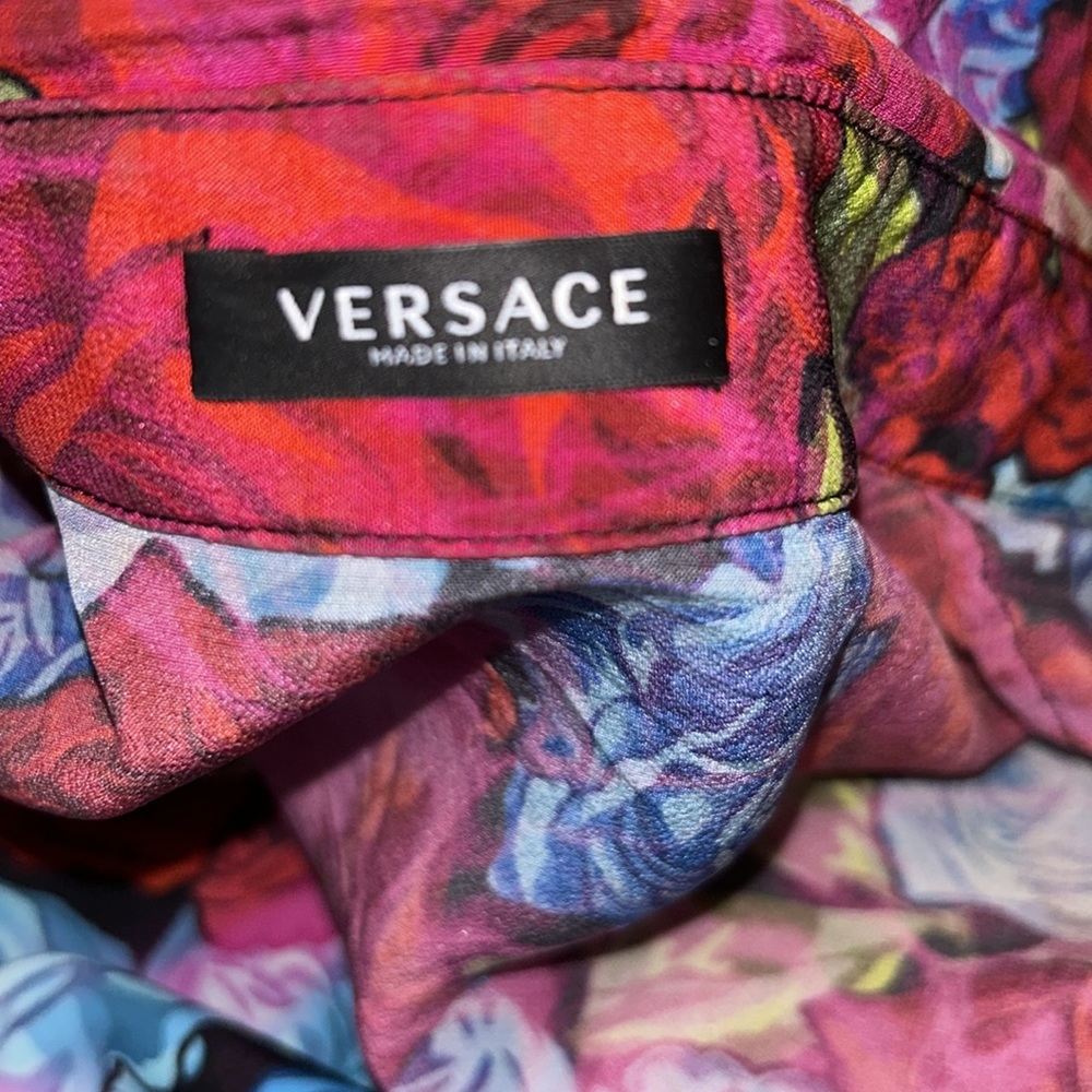 Authentic Versace 2pc - image 4